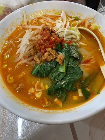 白ゴマ担々麺