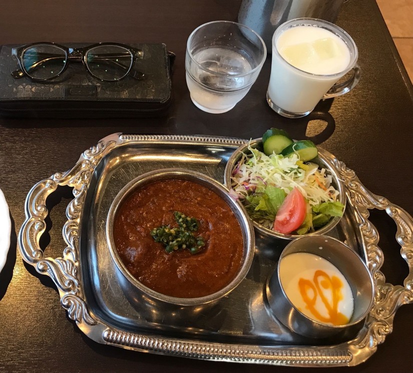 今日のカレーランチ 激辛