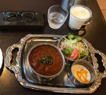 今日のカレーランチ 激辛