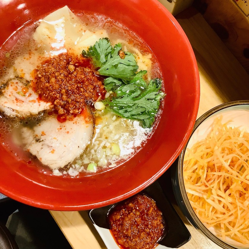 赤丸塩らー麺 ＋赤ダレ&辛味ネギ