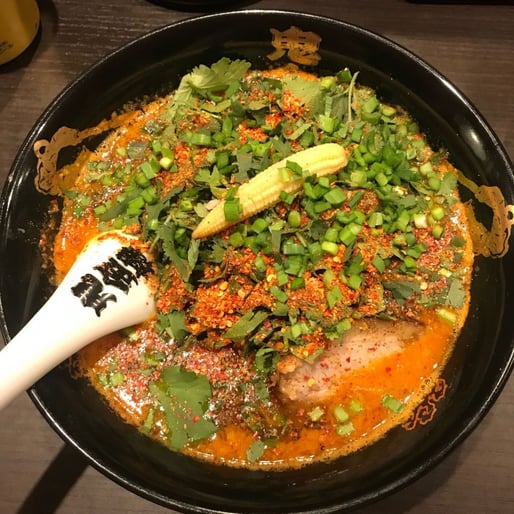 パクチーカラシビ味噌ラーメン+ヤングコーン カラ鬼まし、シビ鬼まし