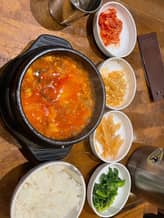 海鮮純豆腐 マイルドな辛さ