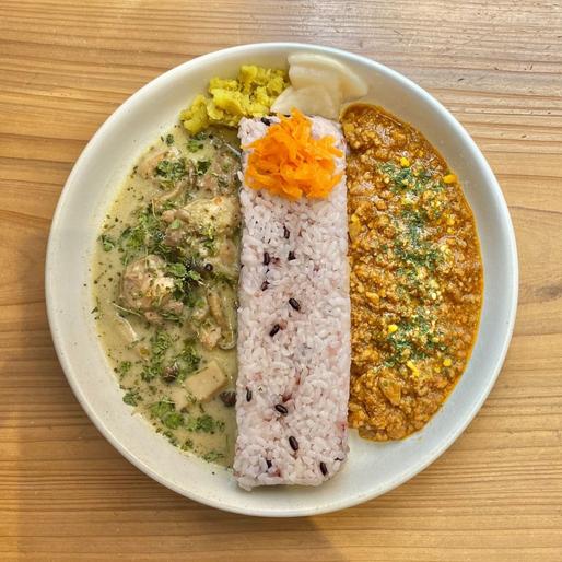 雲仙もみじ豚キーマカレー&小浜グリーンカレー 0辛&3辛