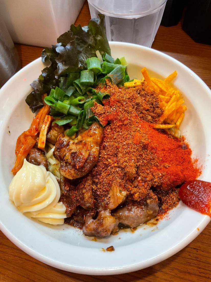 旨辛ホルモンまぜそば 10辛