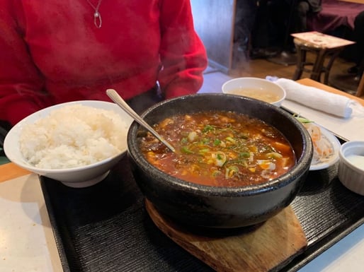 石鍋麻婆豆腐 中辛