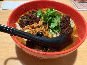 麻辣刀削麺