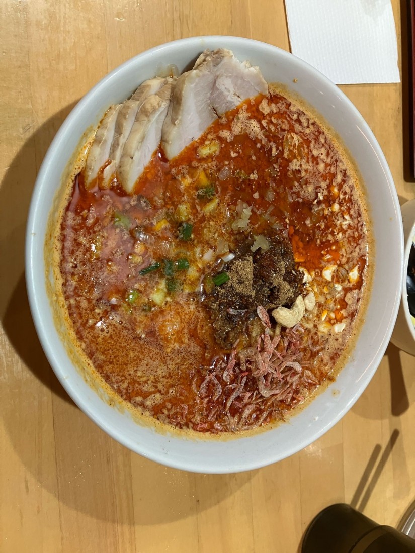 チャーシュー担々麺 白 5辛 3しびれ