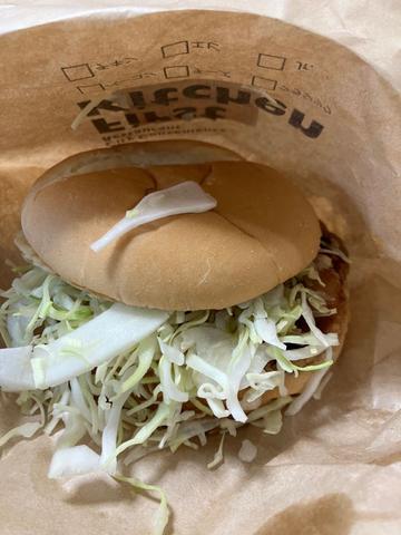 スープカレー風チキンタツタサンド