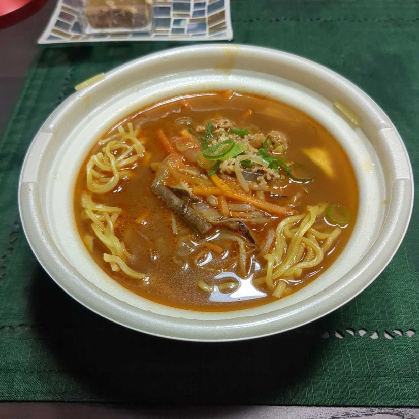 ユッケジャンラーメン
