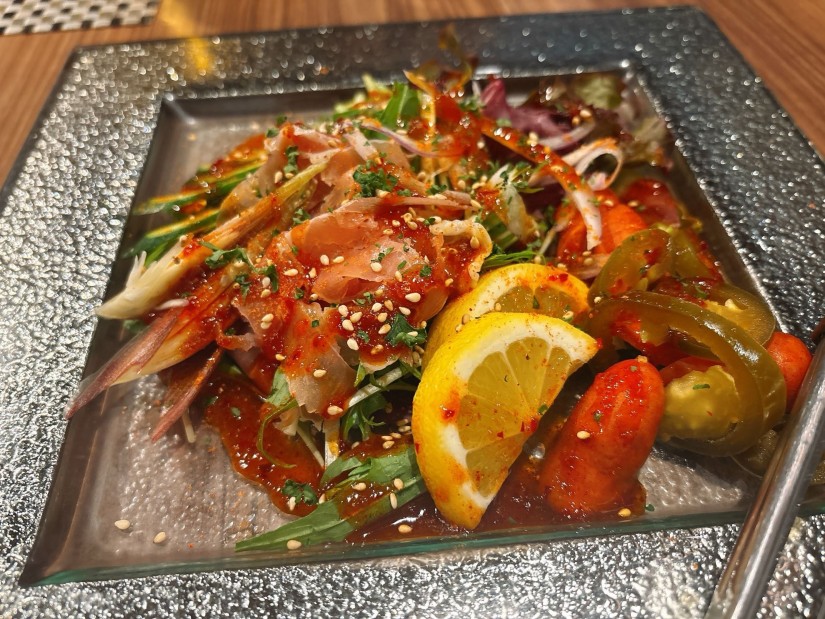 激辛コース：前菜サラダ