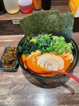 辛味噌豚骨