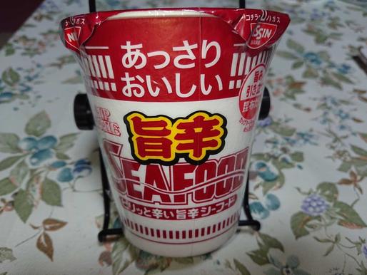 あっさりおいしい旨辛シーフードヌードル