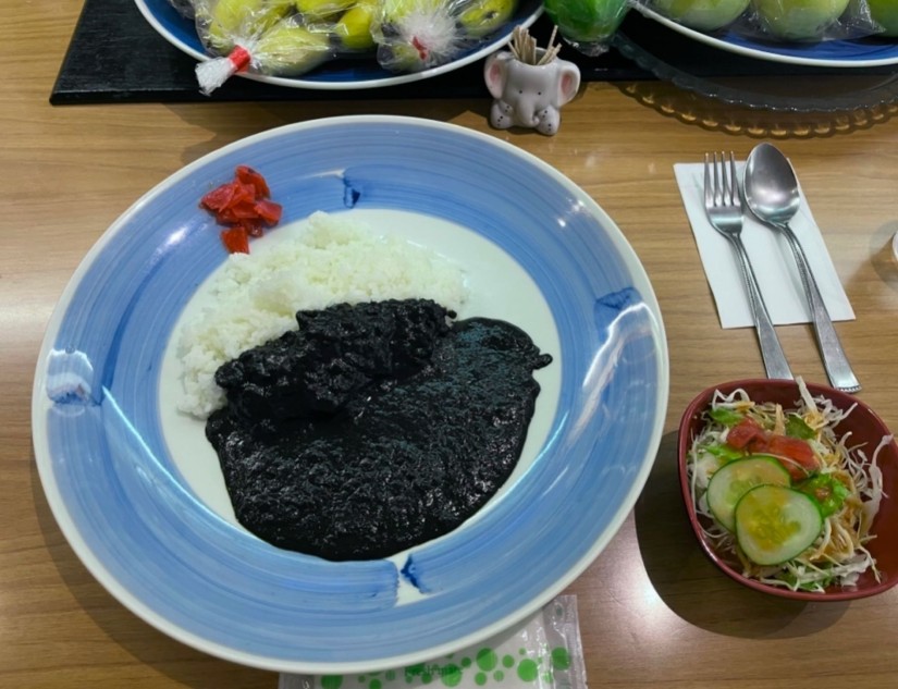 ブラックカレー激辛 6