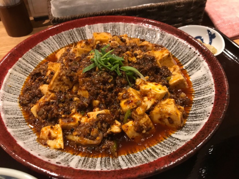 四川龍麻婆豆腐 麻辣のインパクトある辛さ