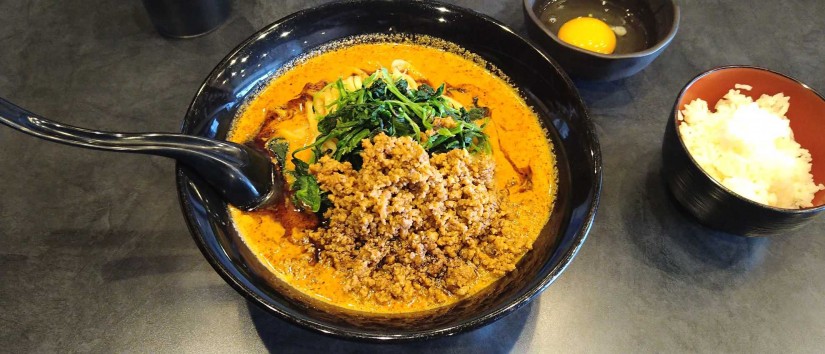 黒マー油担々麺