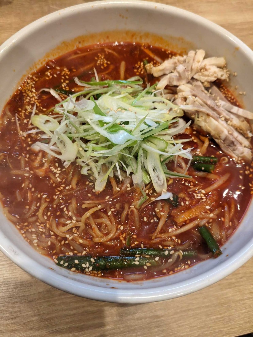 ユッケジャンラーメン 激辛より辛くとオーダー