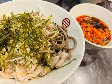 辣油肉蕎麦