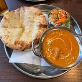 野菜カレー 激辛 ハニーチーズナン