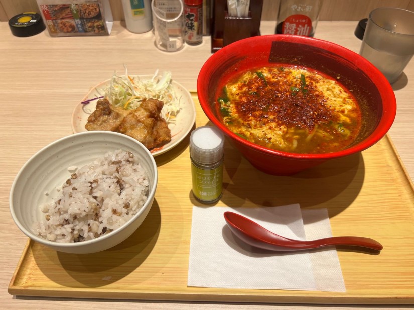 【辛さ3倍】辛うま麺とから揚げの定食 辛さ3倍