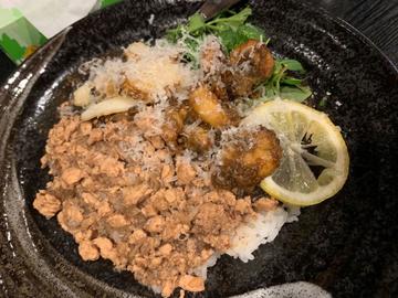 ブラックシーフード和レー、激辛チキンキーマ。