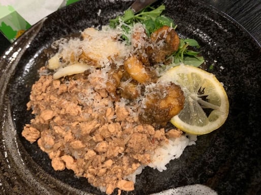 ブラックシーフード和レー、激辛チキンキーマ。