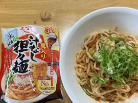 具入り汁なし坦々麺