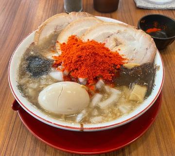 限定背脂煮干しラーメン カプサイシンパウダー適量
