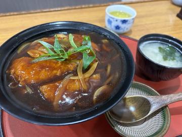 カツカレー丼
