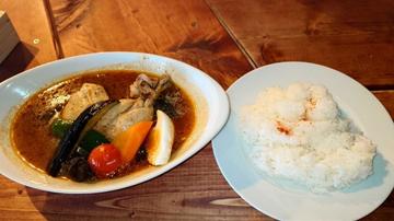 煮込みチキンのスープカレー 激辛（+200円）