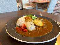 牛すじと季節野菜のカレーライス