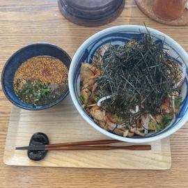 辛そば 辛め。