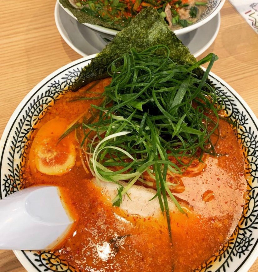 赤とんこつラーメン 