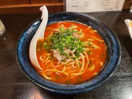 赤ソーキそば
