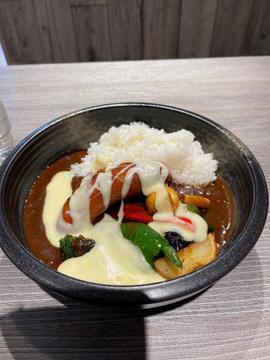 ソーセージルーカレー ライス200g トロトロチーズ 激辛