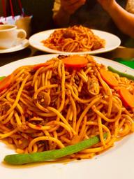 赤いワンピース