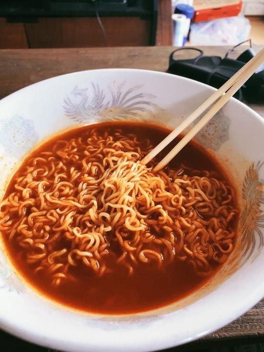 チャルメラ宮崎辛麺激辛しょうゆ味 4辛