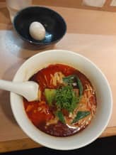 焦がし味噌担々麺