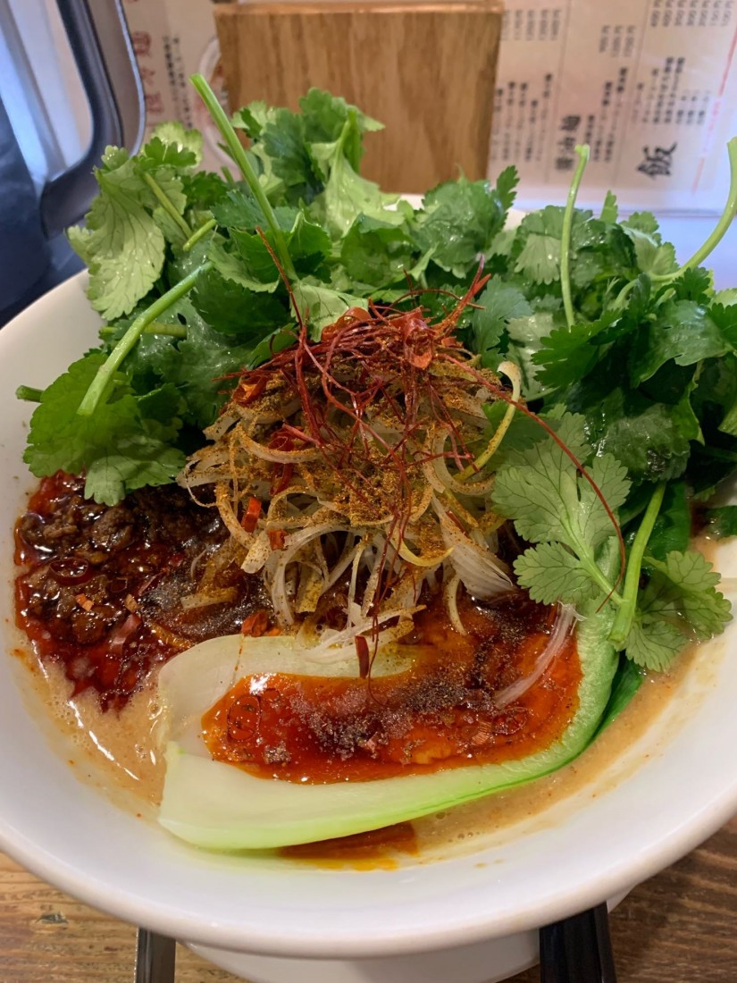 パクチー四川担々麺 辛さ10倍しびれ10倍