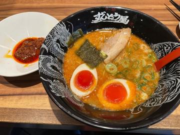 味玉HOTらーめん+ピリ辛香油  +3辛