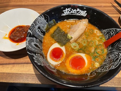 味玉HOTらーめん+ピリ辛香油  +3辛