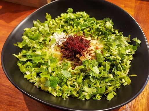 汁なし担々麺 3辛/パクチー追加