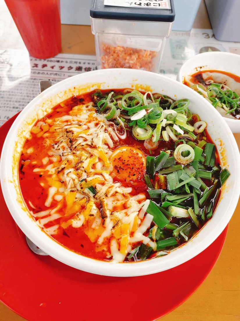 チーズ目玉台湾ラーメン 8辛