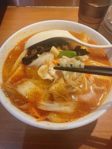 麻辣酸辣湯麺
