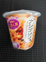 レンジｄｅビューン 世界のごはん旅 インドネシアナシゴレン風 ピリ辛