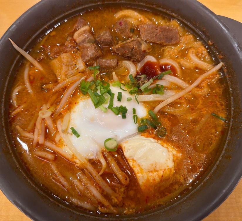 豚チゲ（半玉うどん入り）