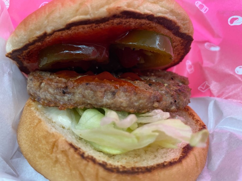 旨辛ビーフバーガー