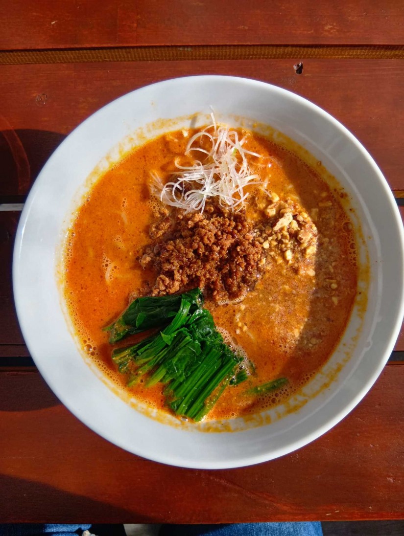 クルミ入り担々麺 旨辛