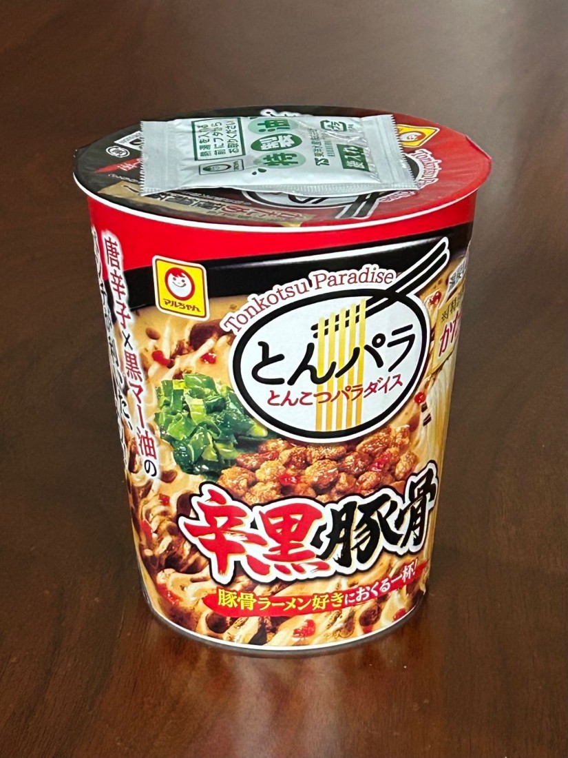 とんこつパラダイス  辛黒豚骨