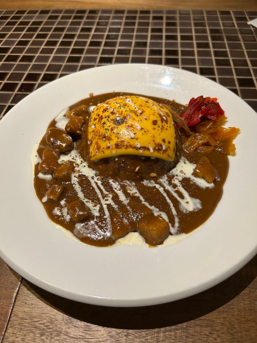 チーズとポークのカレー 5辛