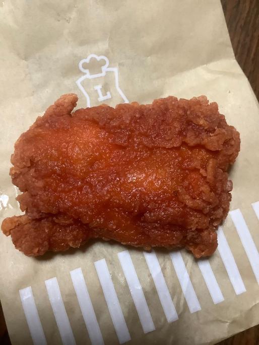 ローソンストア100  100チキ（レッド）